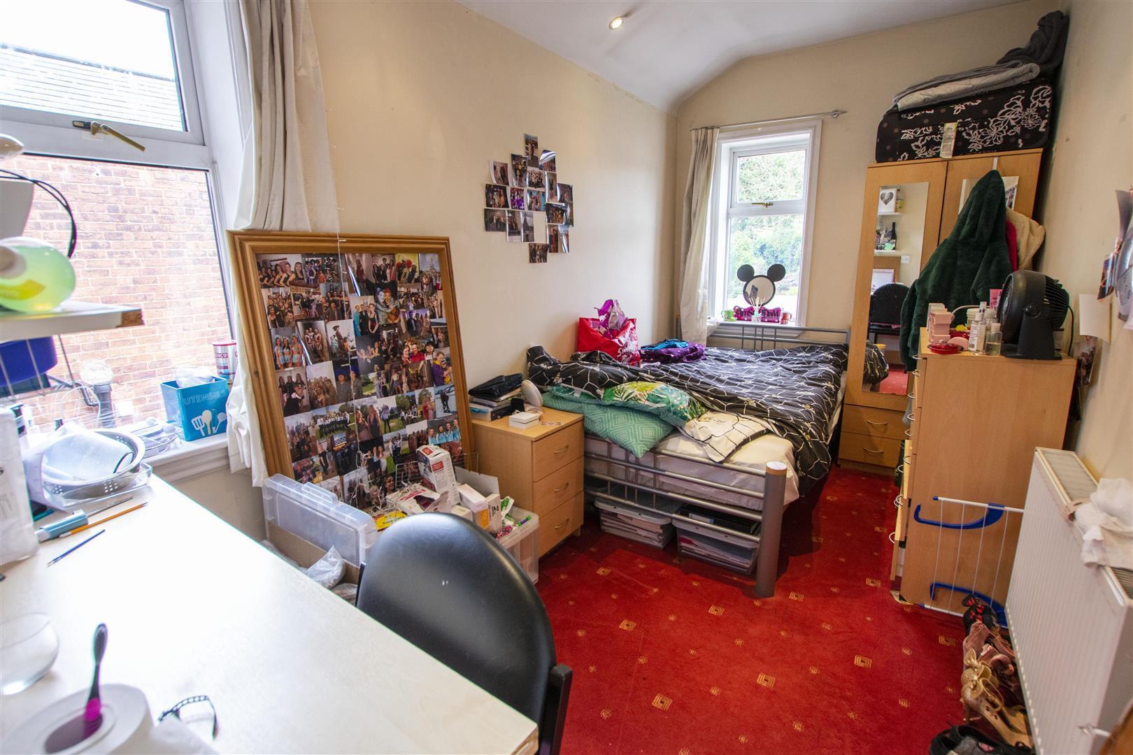 Flat Heeley Road in Birmingham