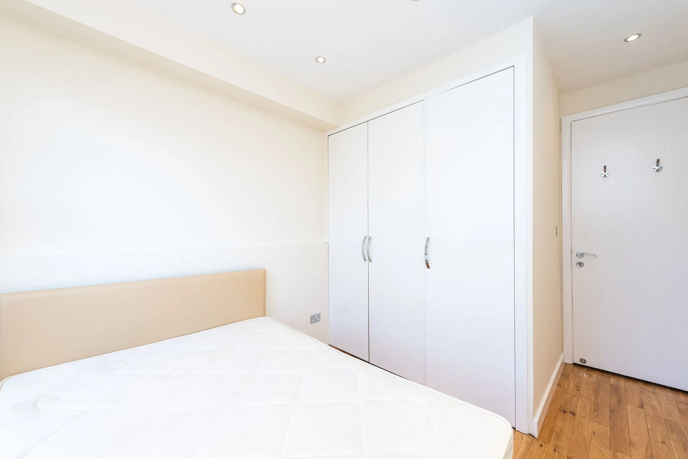 Flat Westgate Terrace in Greater London