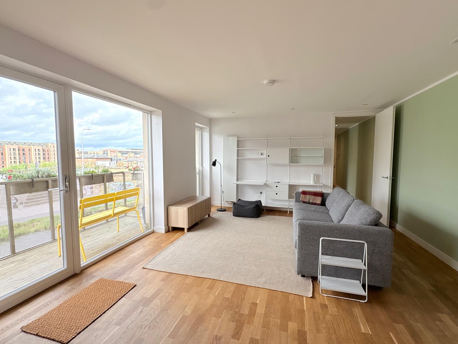 Flat Horne Terrace in City of Edinburgh