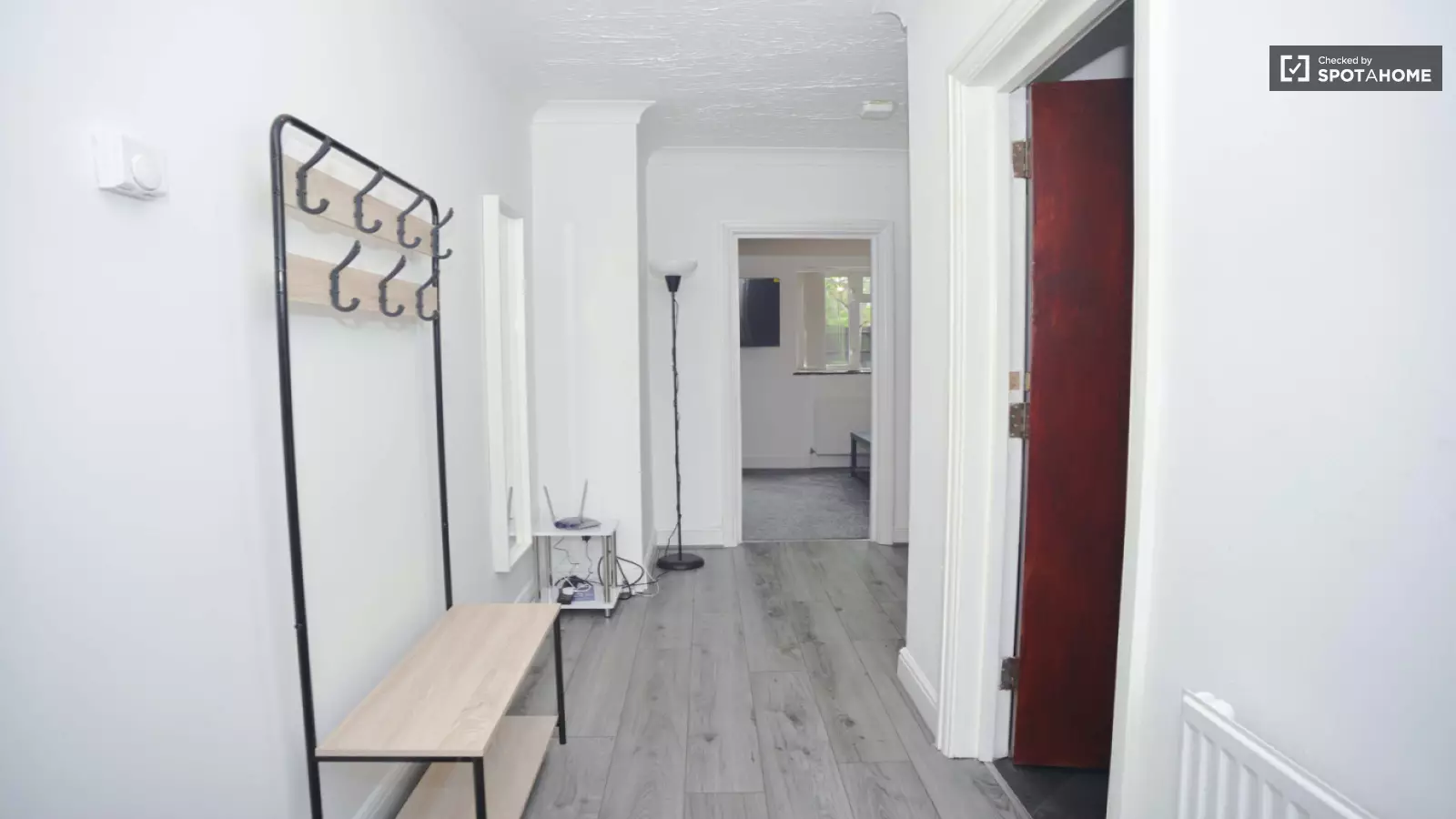 Flat North Acre in Greater London