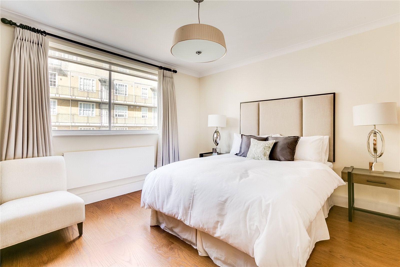 Flat Halkin Arcade in City of Westminster