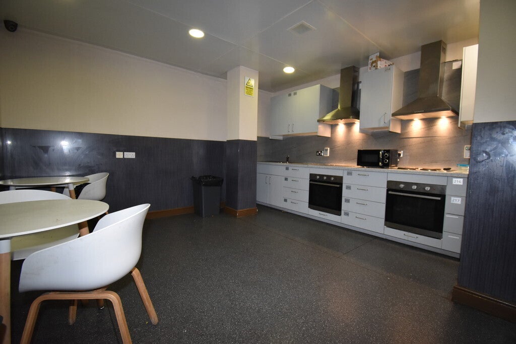 Room Smithford Way in Coventry