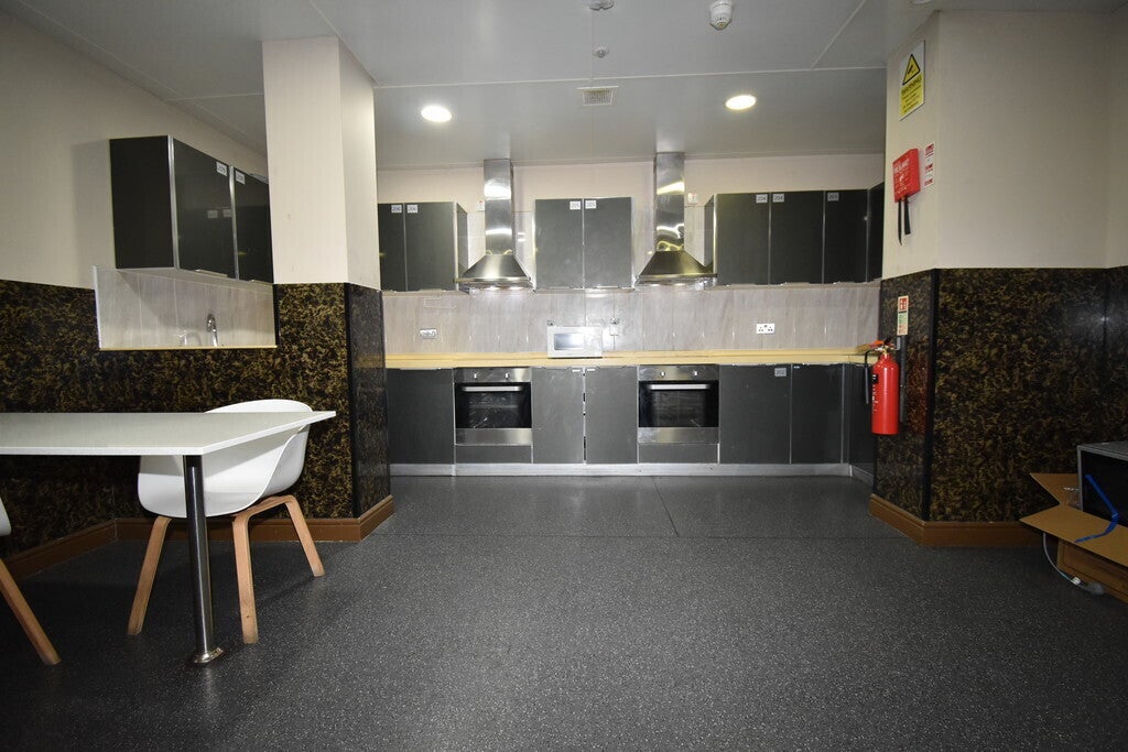 Room Smithford Way in Coventry