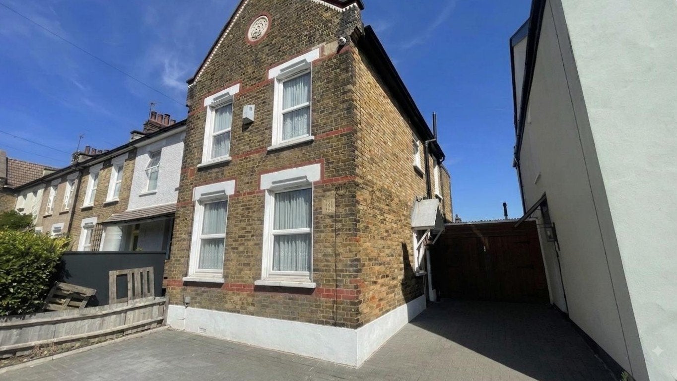 House Tilson Road in London