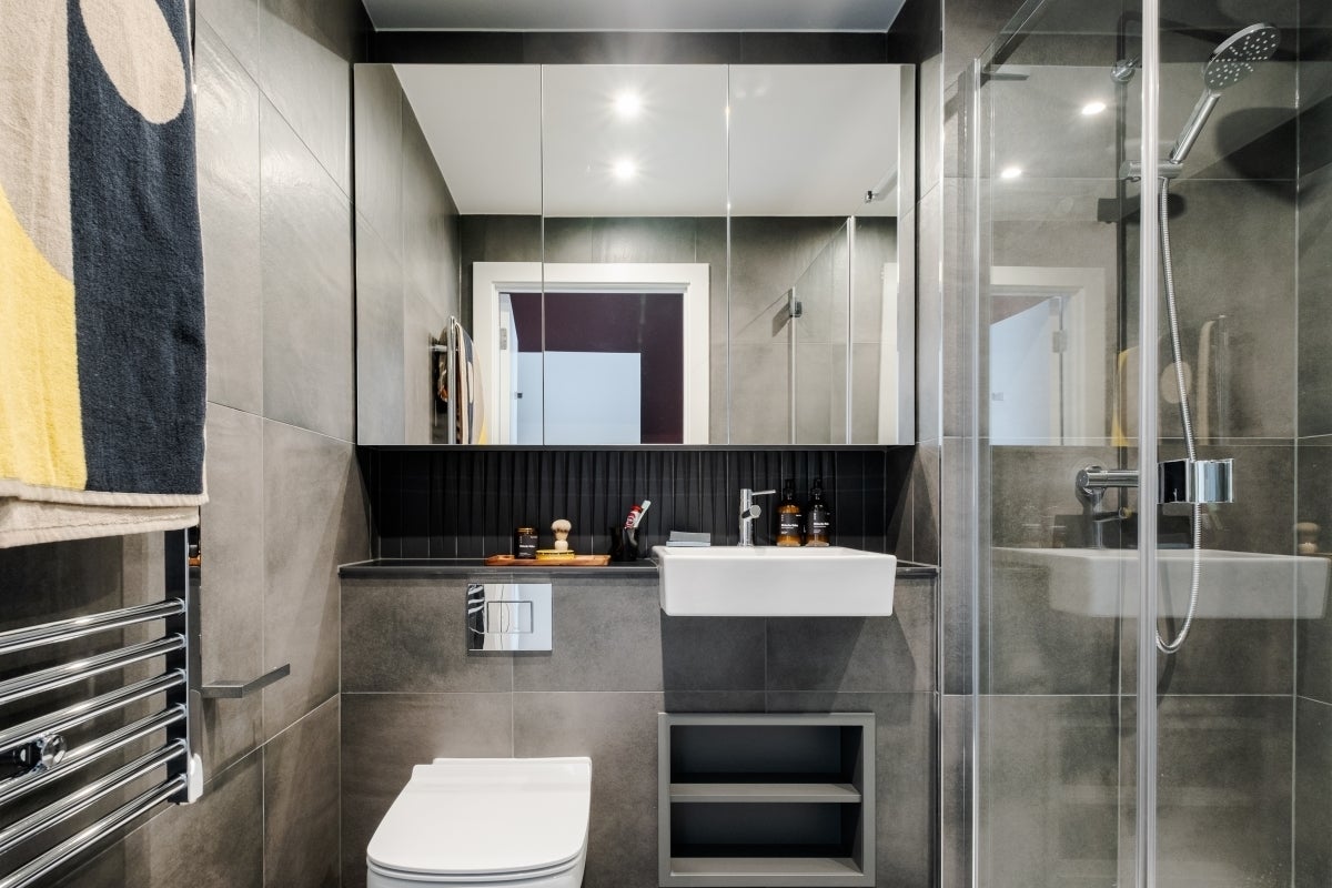Flat Cherry Park Lane in Greater London