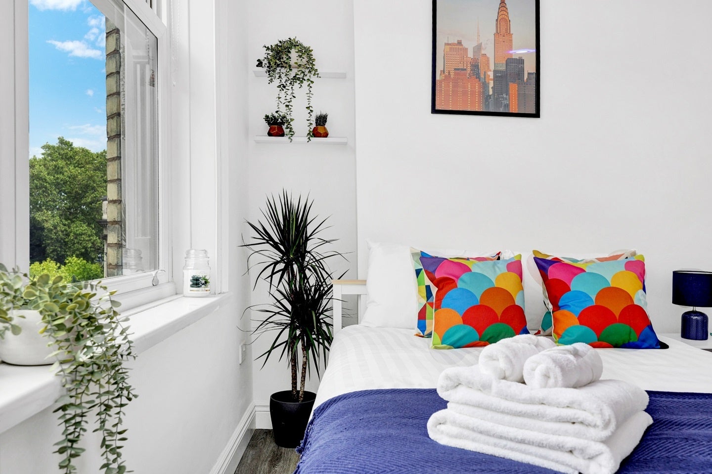 Flat Rivington Street in Greater London