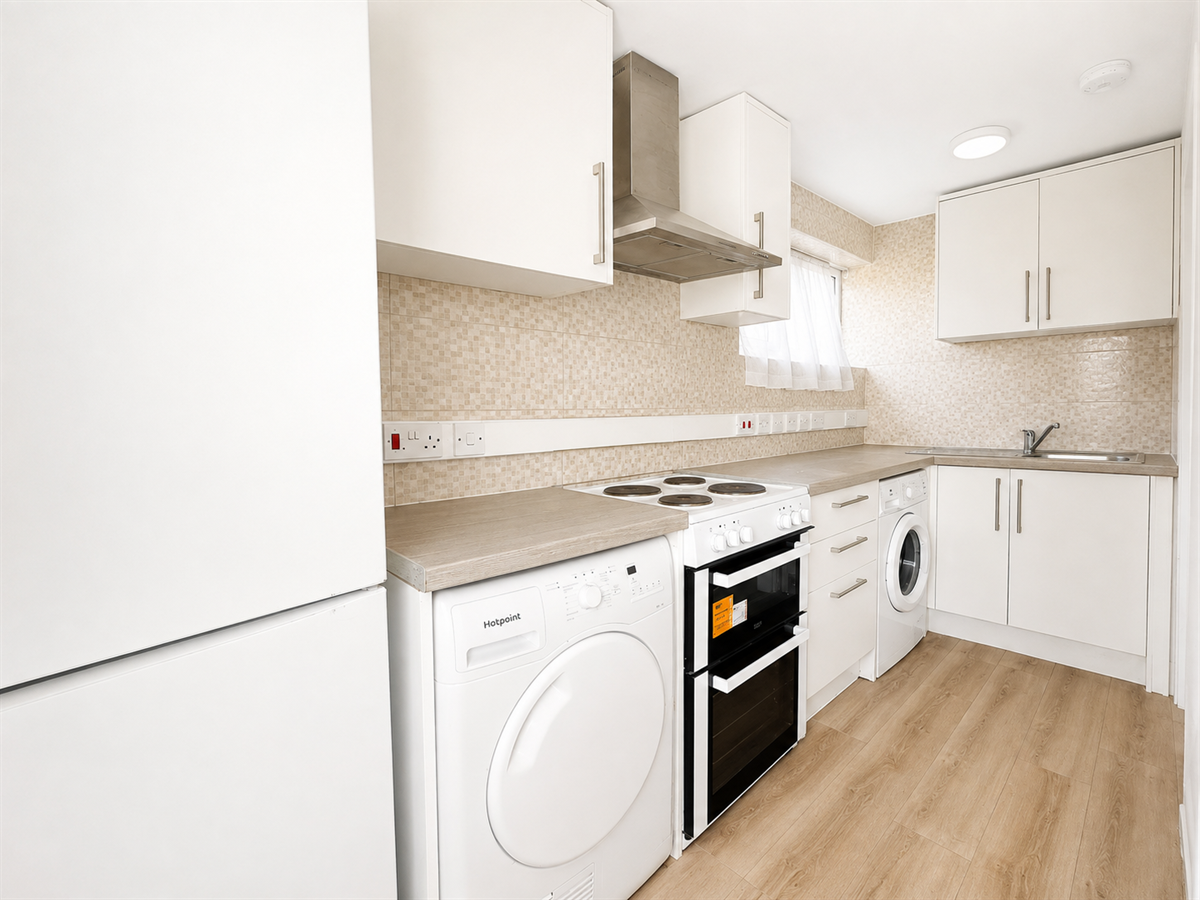 Flat Dearne Walk in Bedford