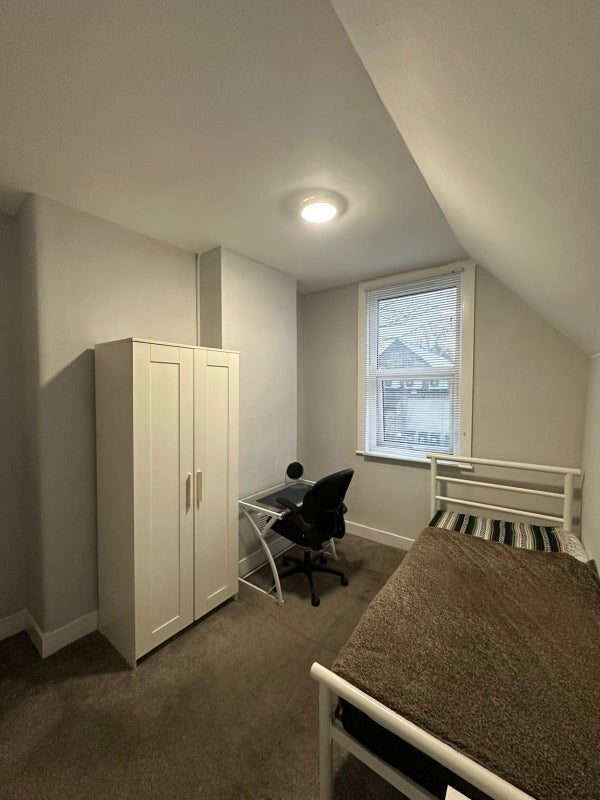 Room Perry Vale in Greater London