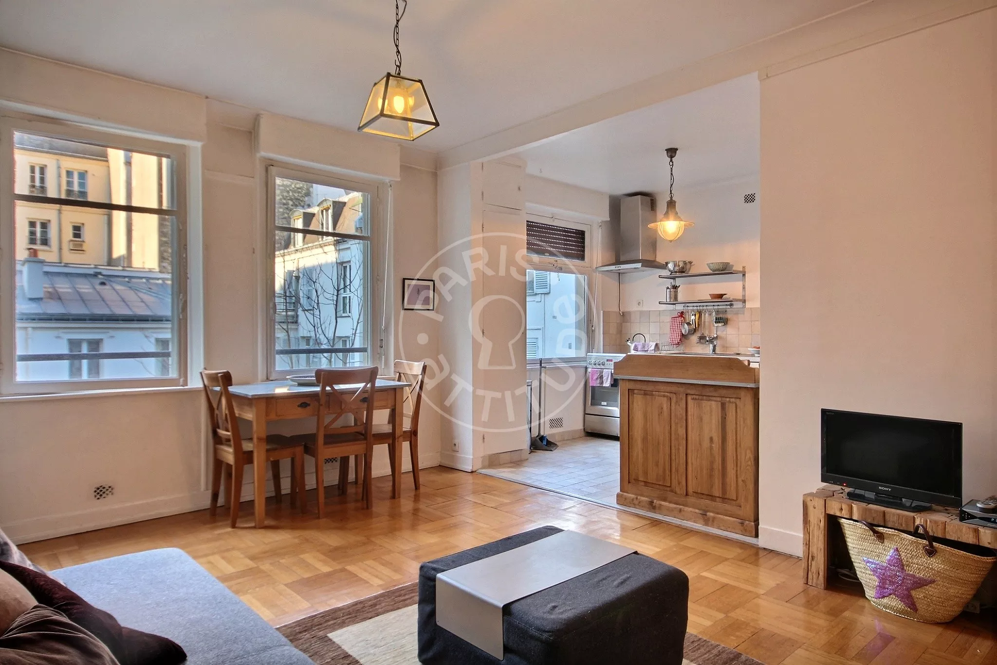 Flat Boulevard Raspail in Paris