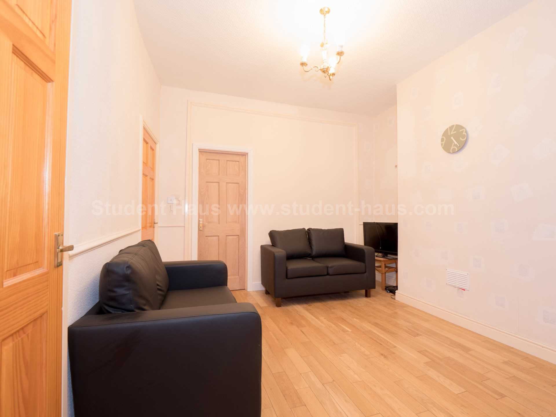 Room Suffolk Street in Salford