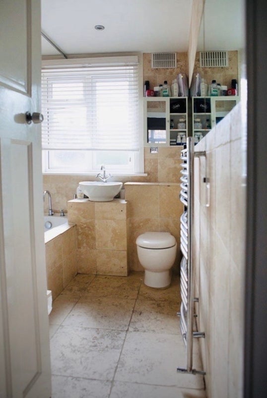 Room Biddestone Road in Greater London