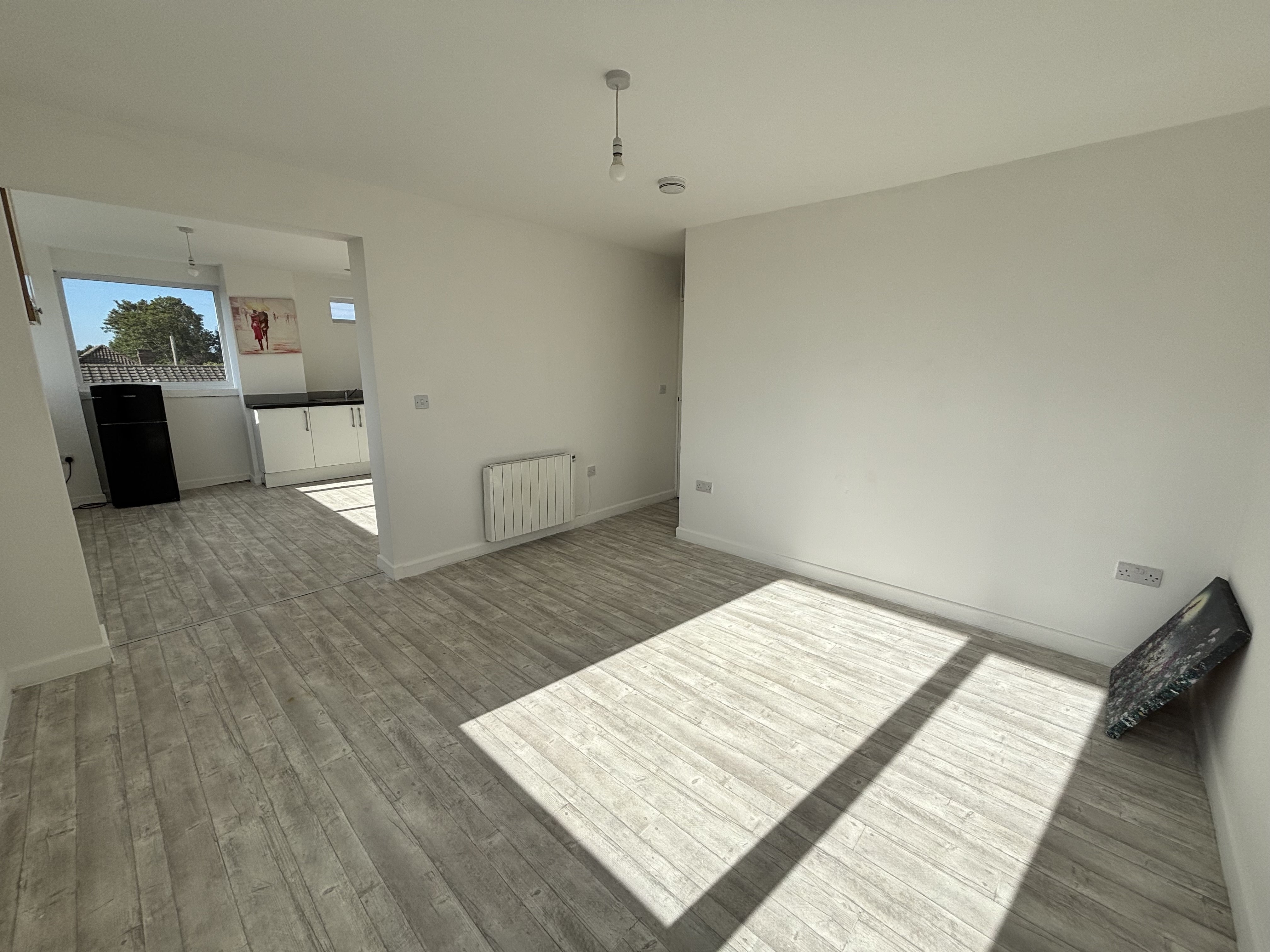 Flat Glebe Close in Breckland District