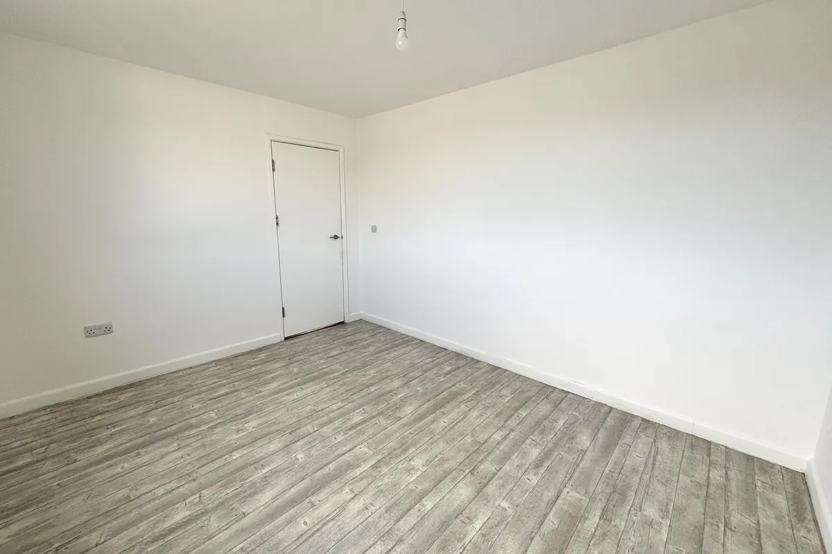 Flat Glebe Close in Breckland District