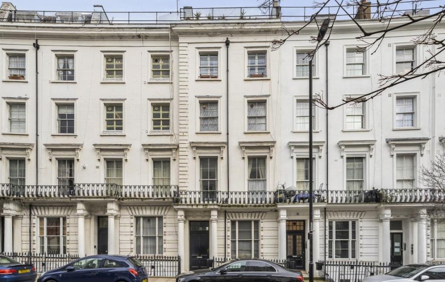 Flat Gloucester Terrace in City of Westminster