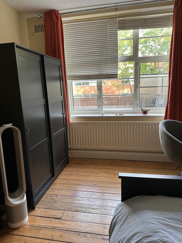 Room Streatham High Road in Greater London