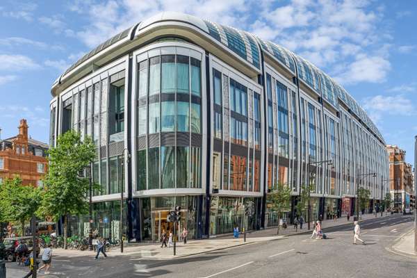 Flat North Audley Street in City of Westminster