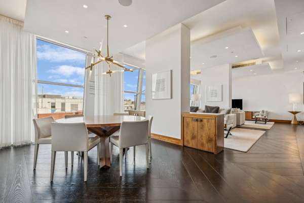 Flat North Audley Street in City of Westminster