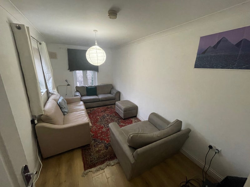 Room Brayards Road in Greater London