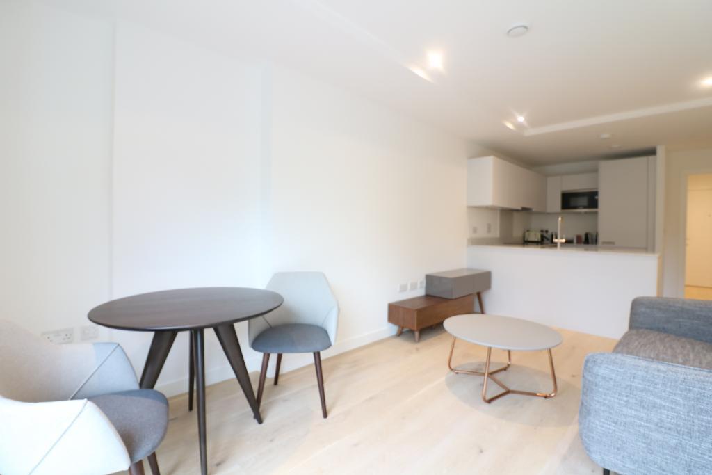 Flat Pentonville Road in Greater London