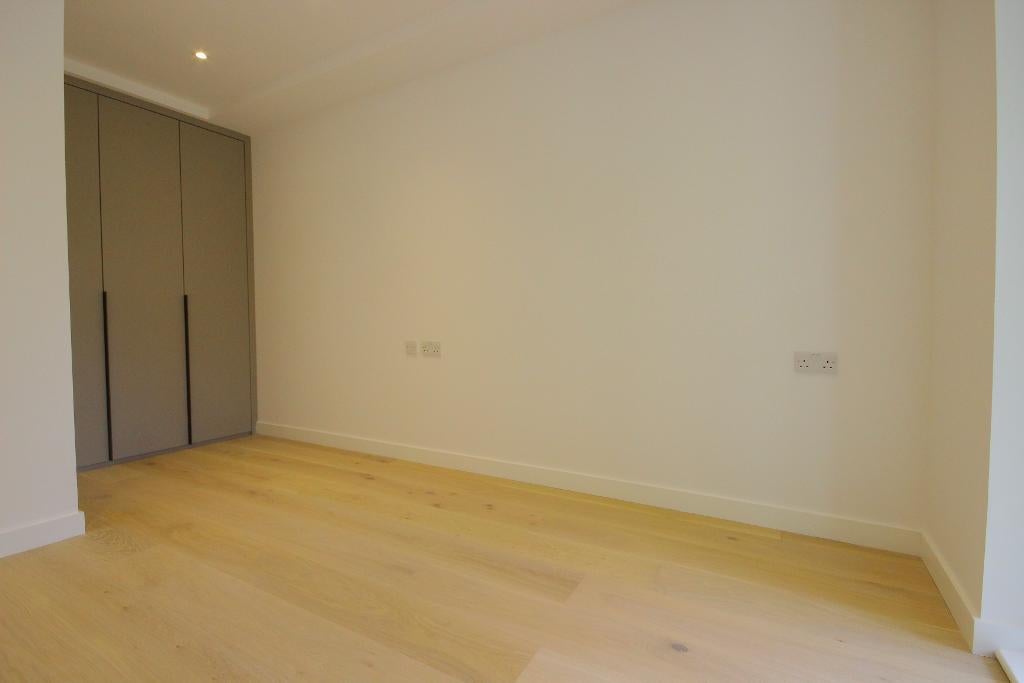 Flat Pentonville Road in Greater London