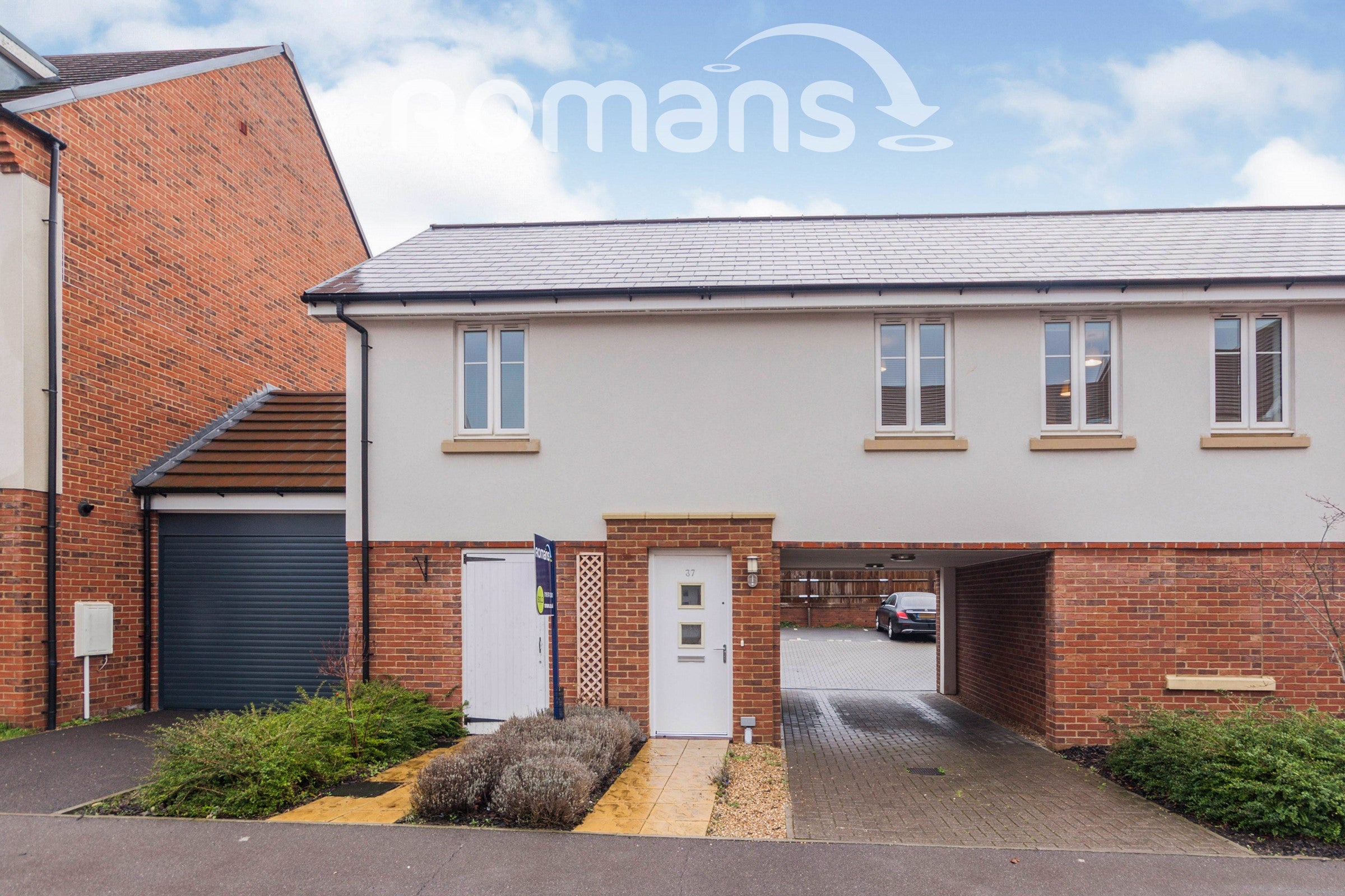 Flat Whitlock Avenue in Wokingham
