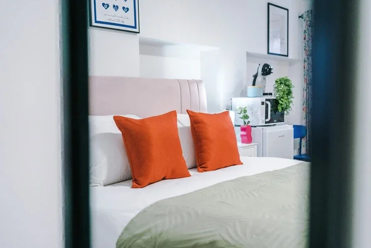 Flat Clapham Terrace in Royal Leamington Spa