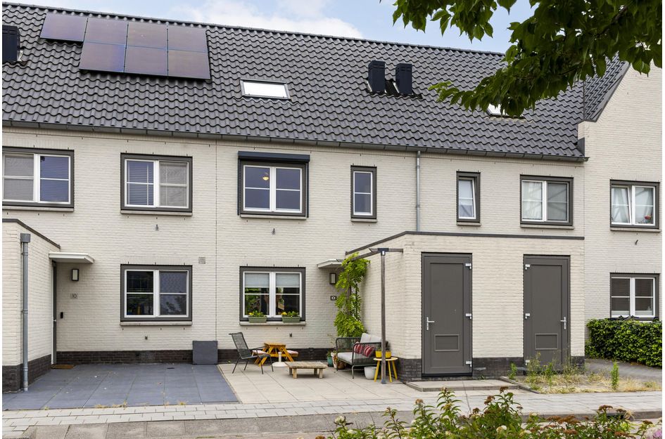 Huis Benedenveer 8 in Sliedrecht