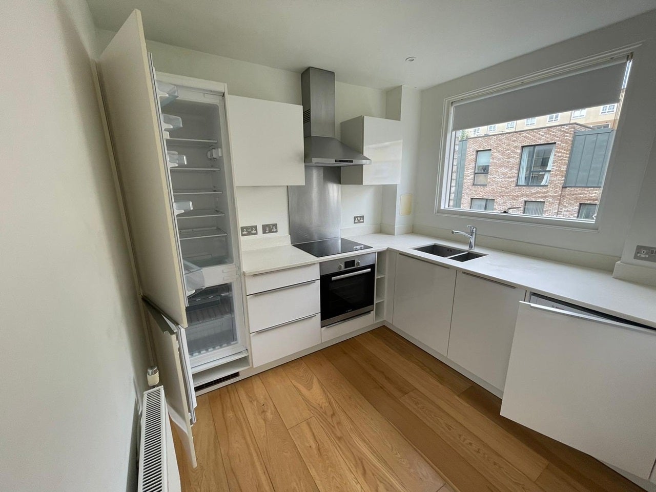 Flat Cambridge Avenue in Greater London
