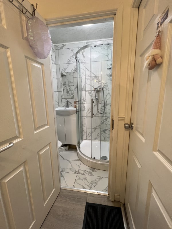 Room Petersfield Rise in Greater London