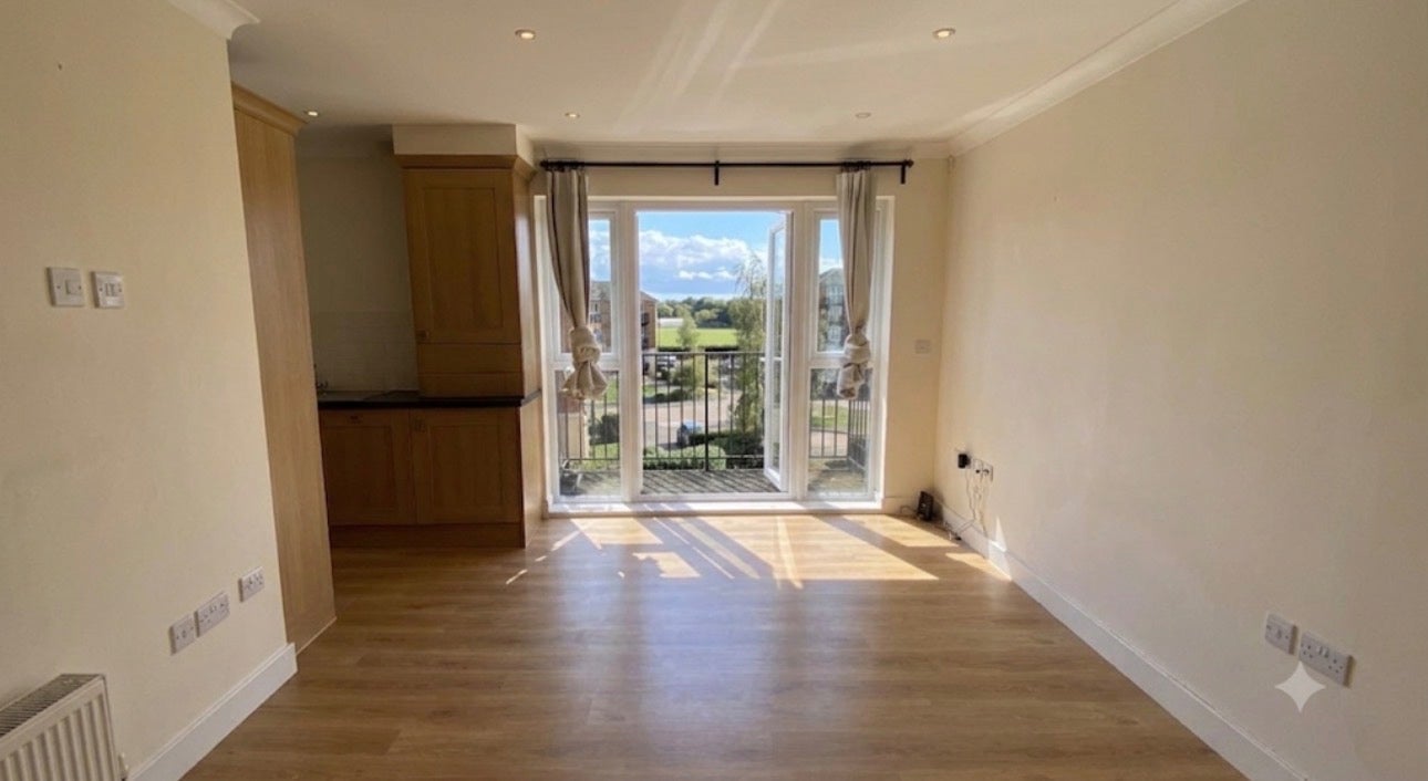 Flat St. Catherine's Close in Greater London