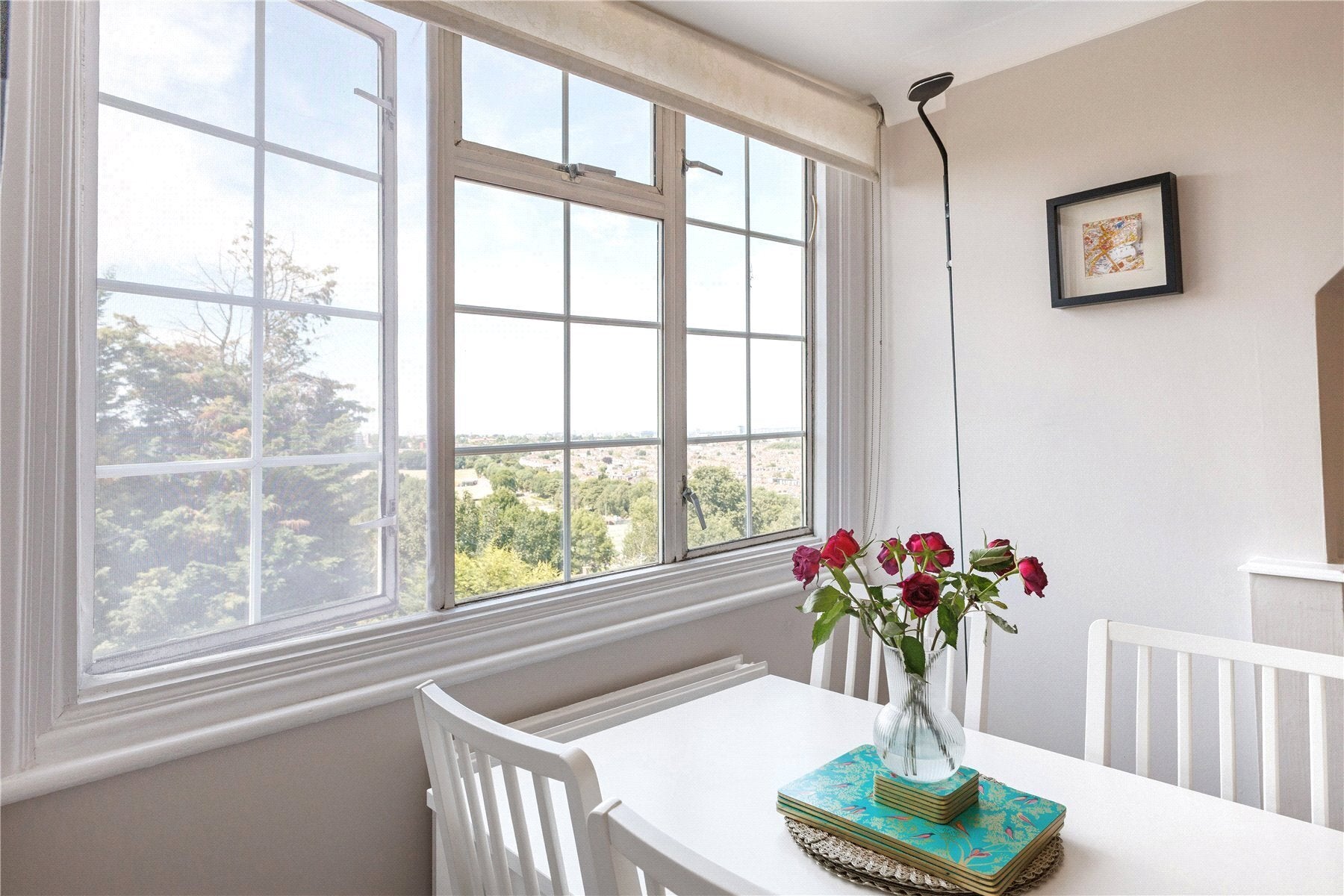 Flat Arthur Road in Greater London