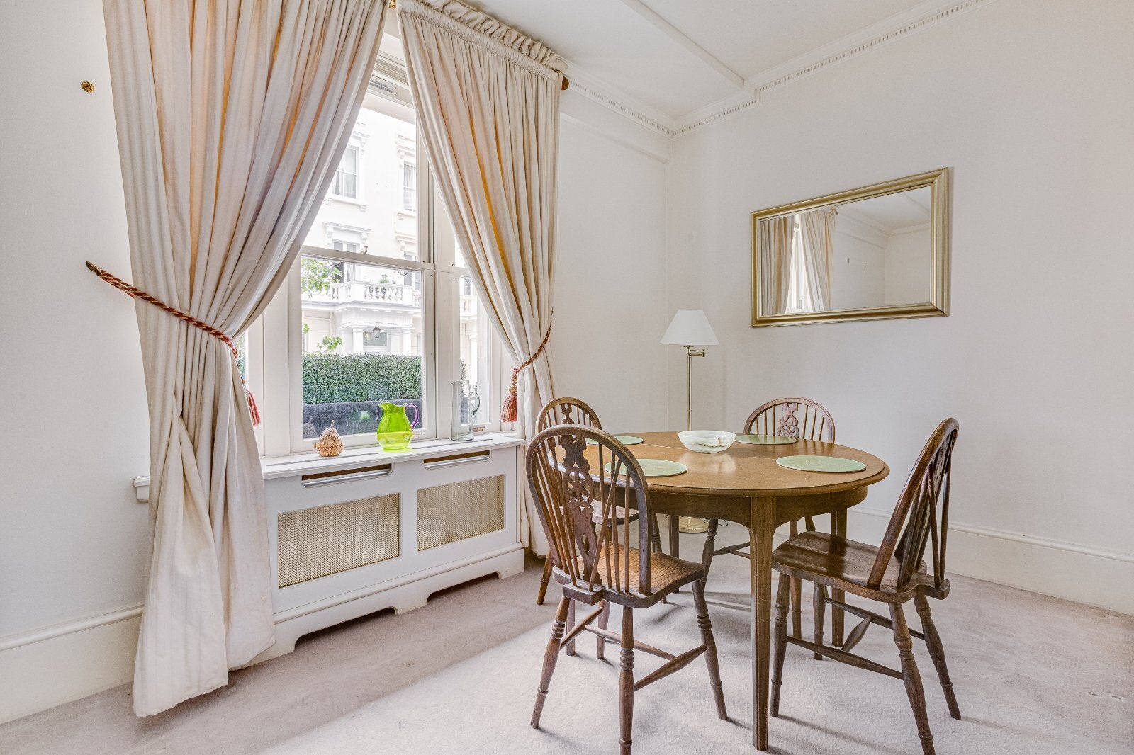 Flat Gloucester Street in City of Westminster