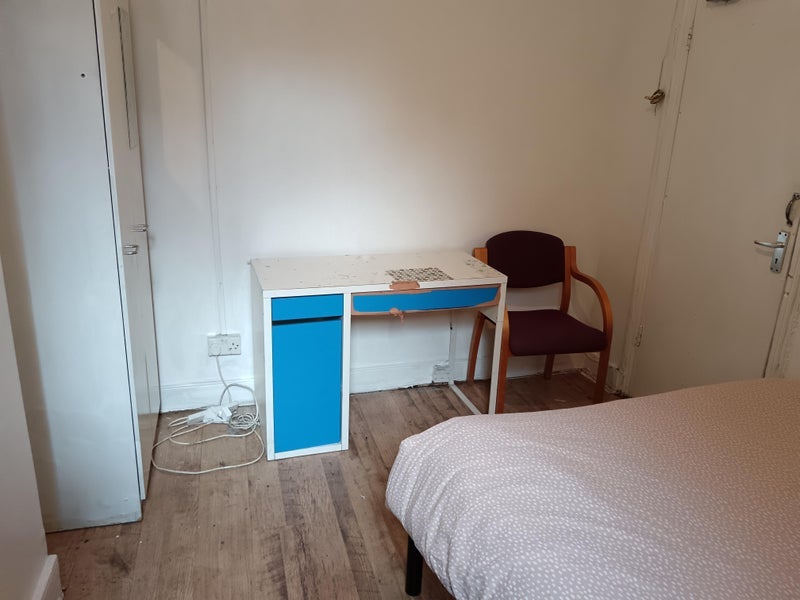Room Green Street in Greater London