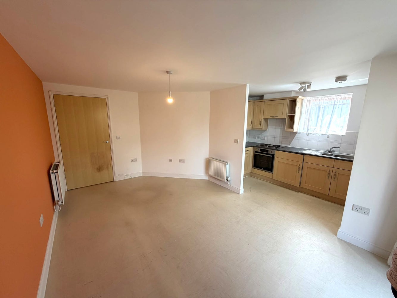 Flat Harry Close in Long Buckby
