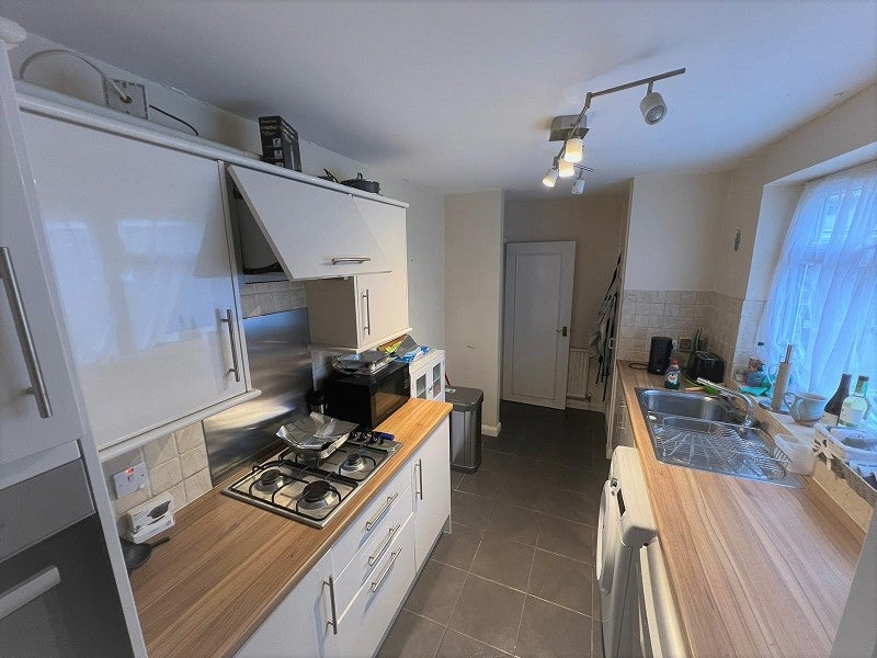 Flat Stratton Close in London
