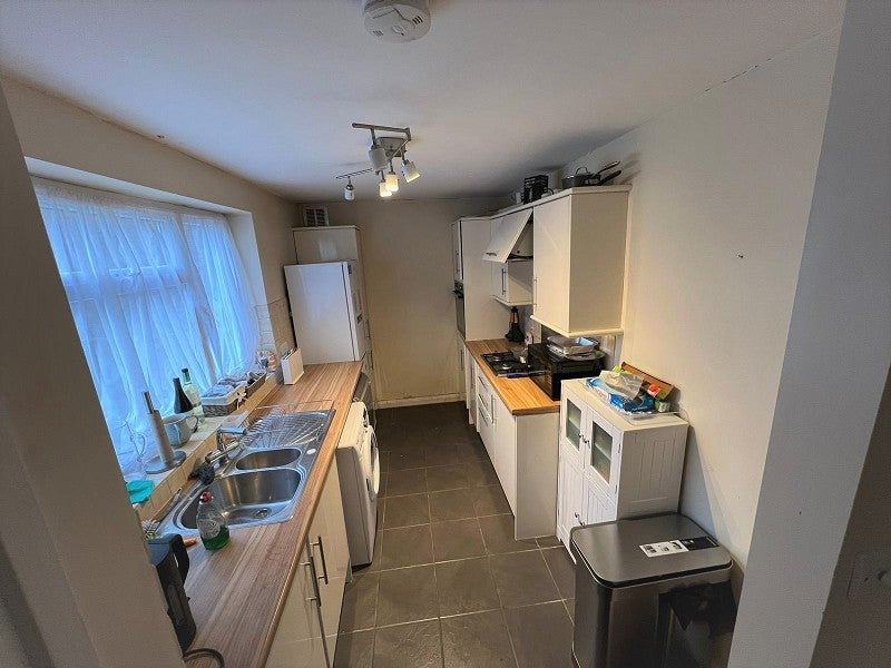 Flat Stratton Close in London