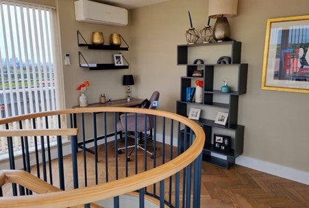 Flat Boydell Court in Greater London