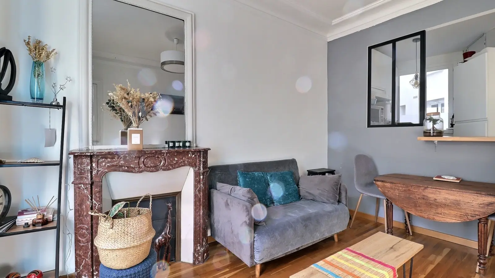 Flat Rue du Château Landon in Paris