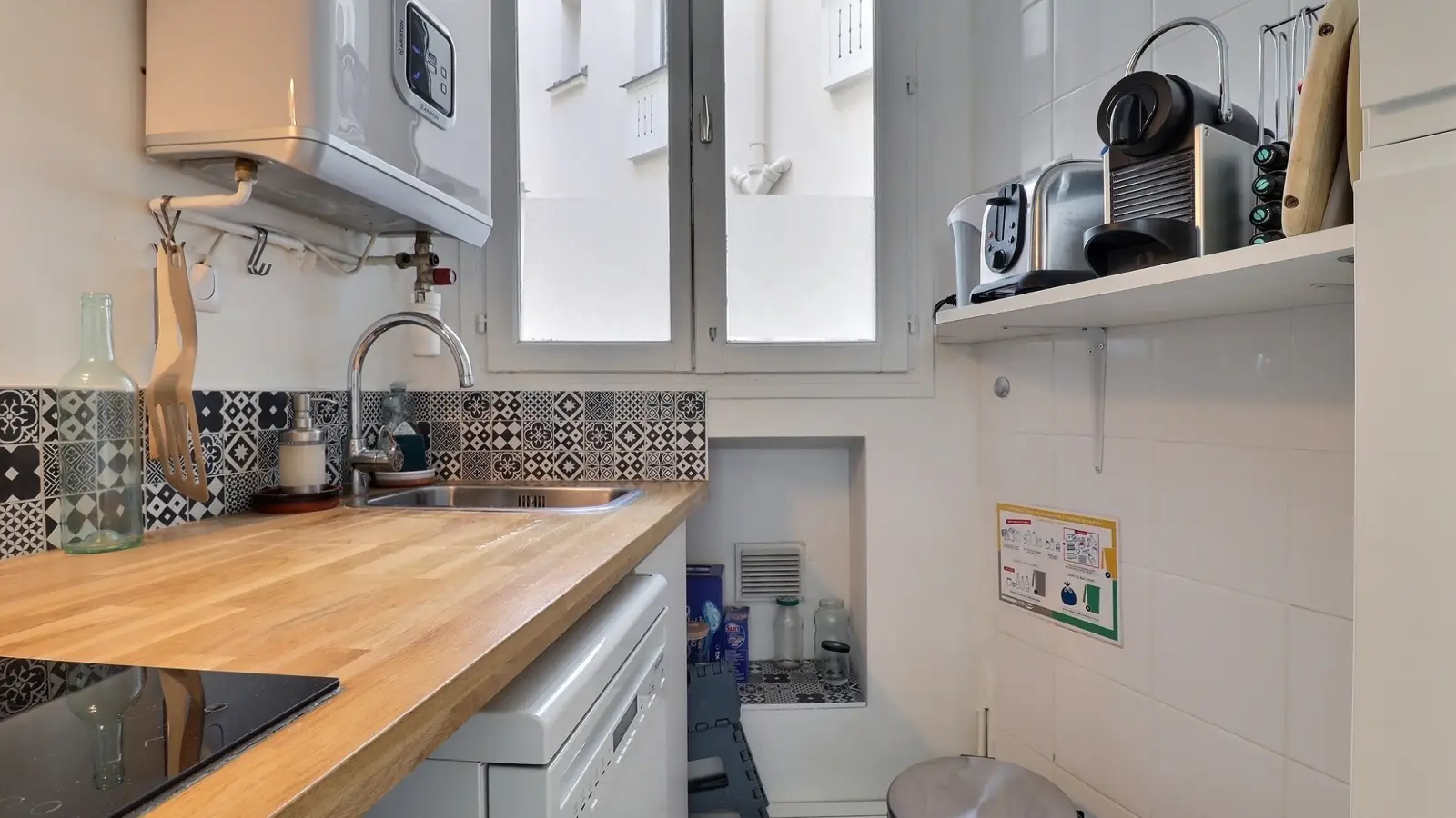 Flat Rue du Château Landon in Paris