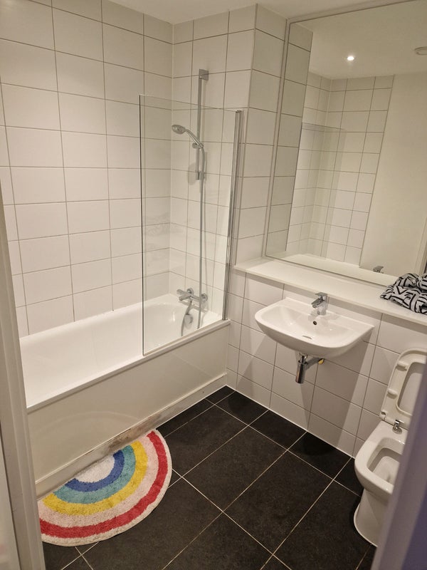 Room Wharf End in Trafford