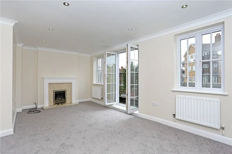 House Goodhall Close in Greater London