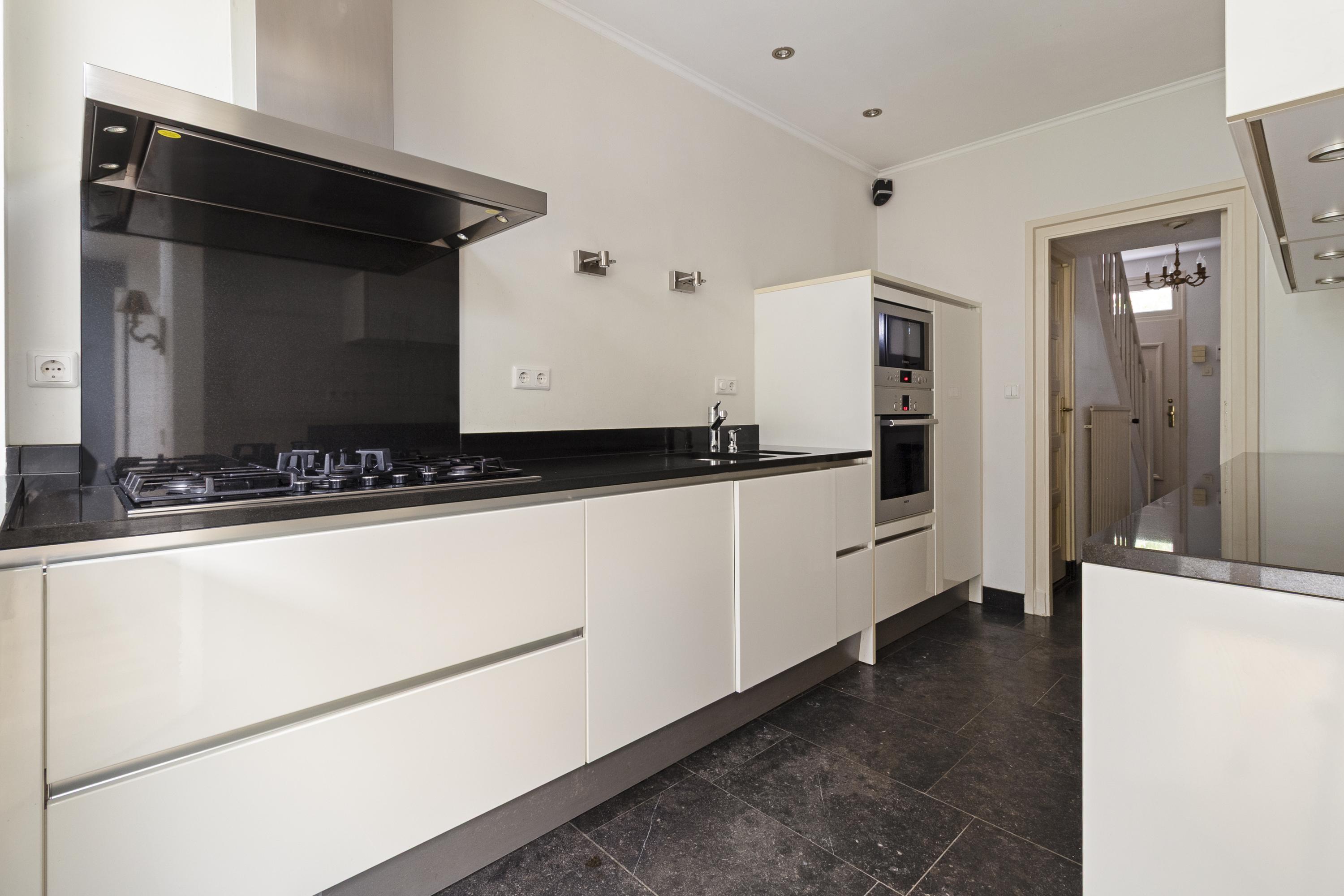 Tussenwoning te koop: Leyenbroekerweg 78, Sittard