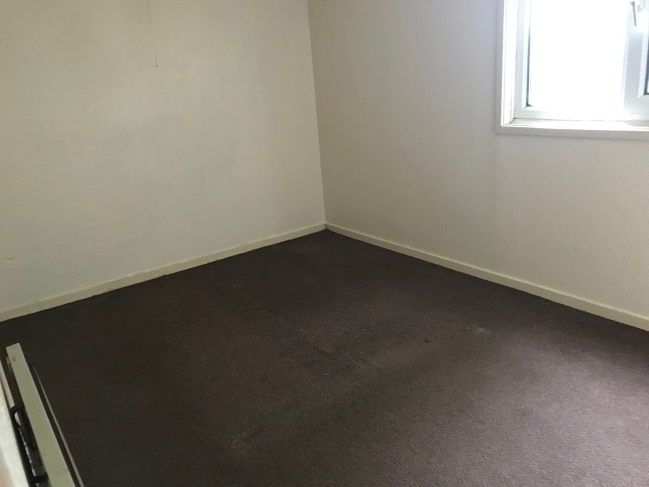 Flat Kelly Avenue in Cannock Chase