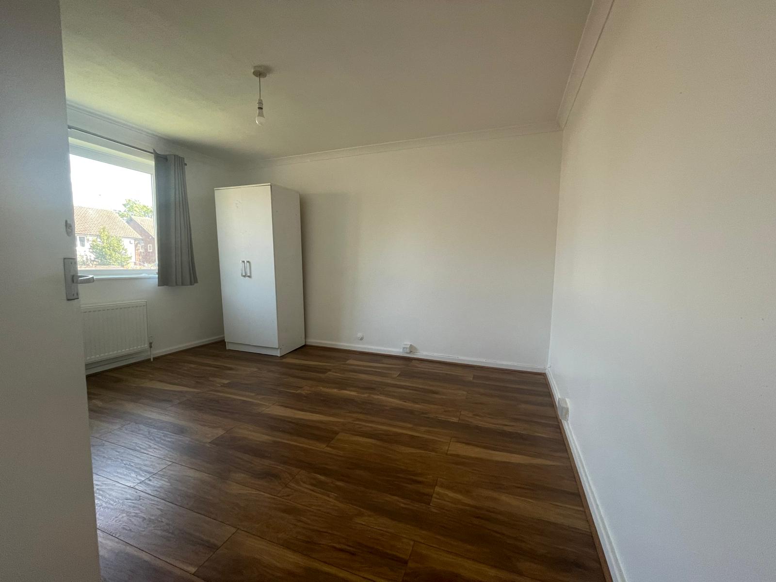 Flat Parchmore Road in Greater London