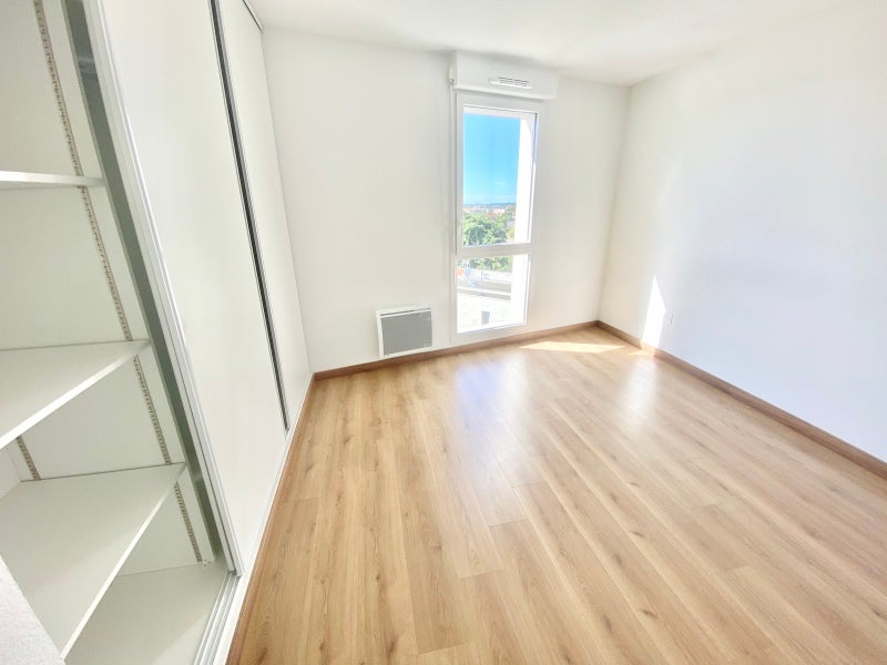 Flat Rue Paul Valéry in Toulouse