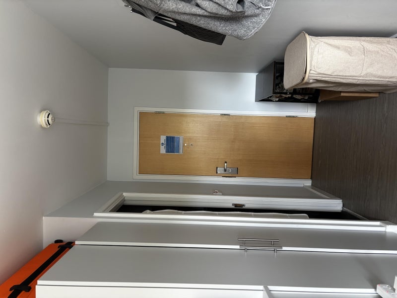Room Hathersage Road in Manchester