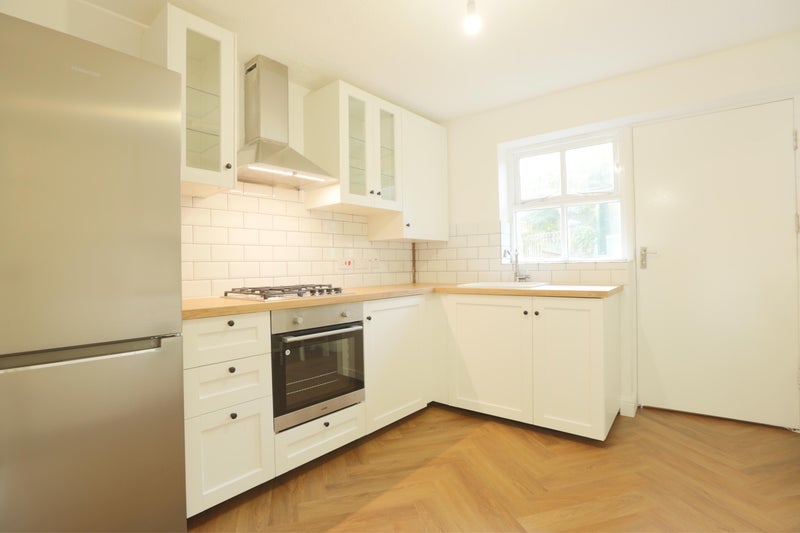 Room Milligan Street in Greater London
