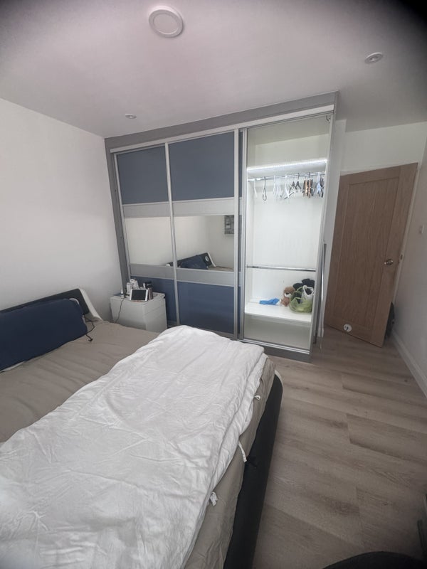 Room Randall Close in Slough