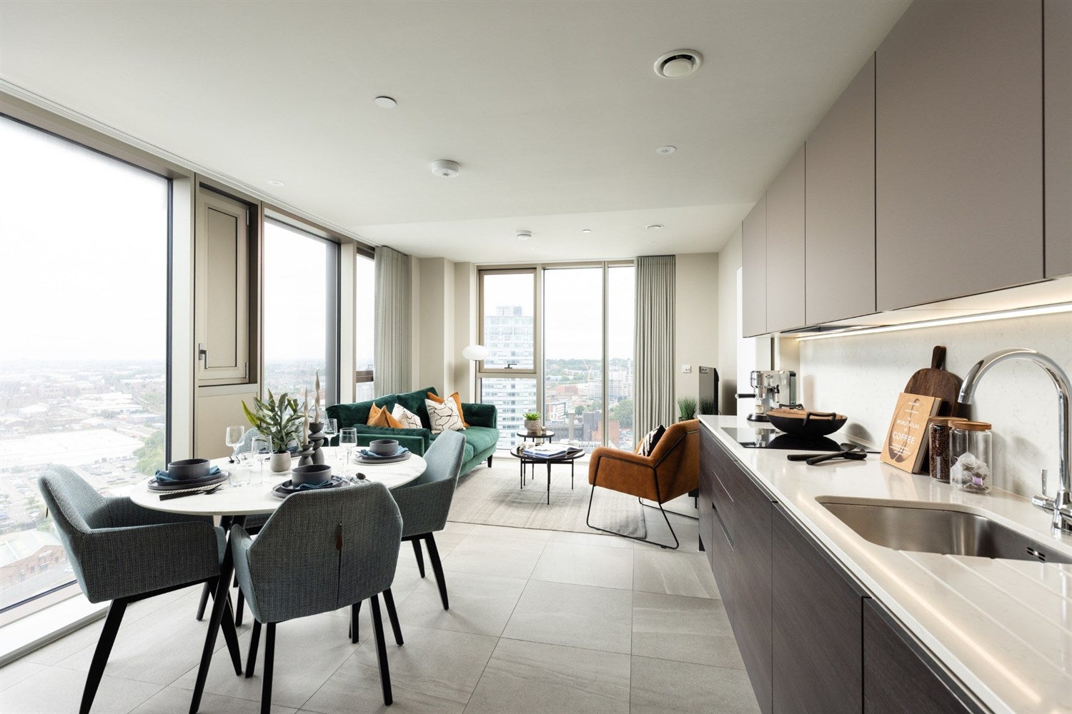 Flat William Jessop Way in Liverpool