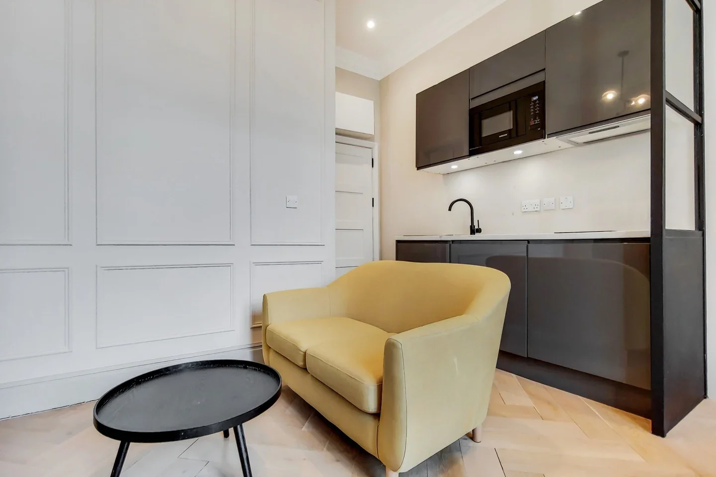 Flat Westbourne Terrace in City of Westminster